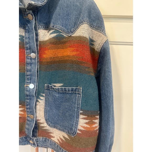 Vintage Southwestern Blanket Panel Denim Jacket Western Aztec Medium Wash read - Picture 3 of 11